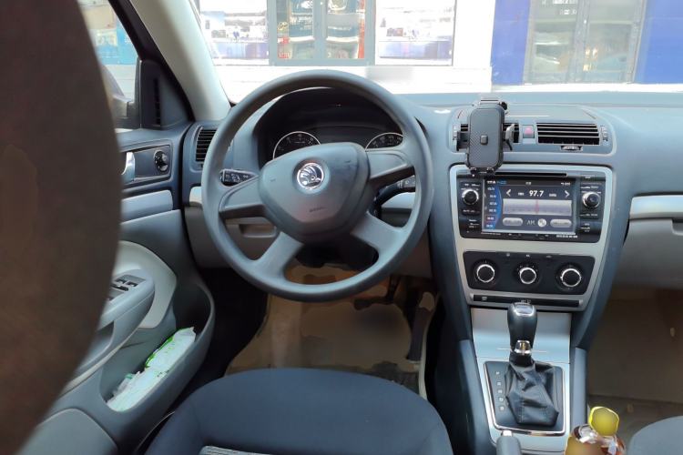 Used Skoda Octavia 2014 1.6L Automatic Yijie Edition
