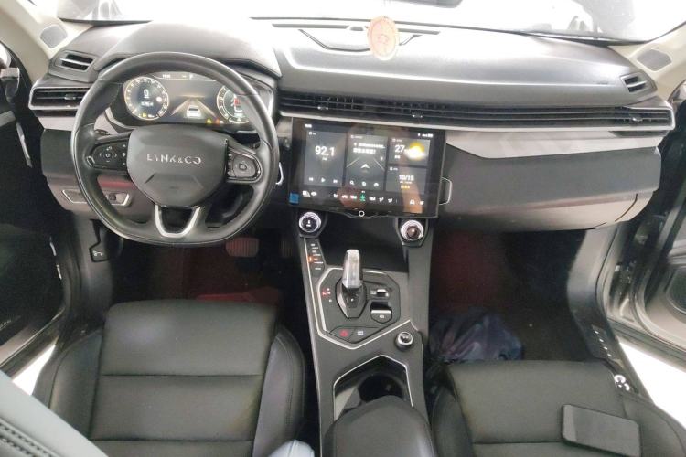 Used Lynk & Co 01 2021 2.0TD Two-Wheel-Drive Pro Trim Center Console