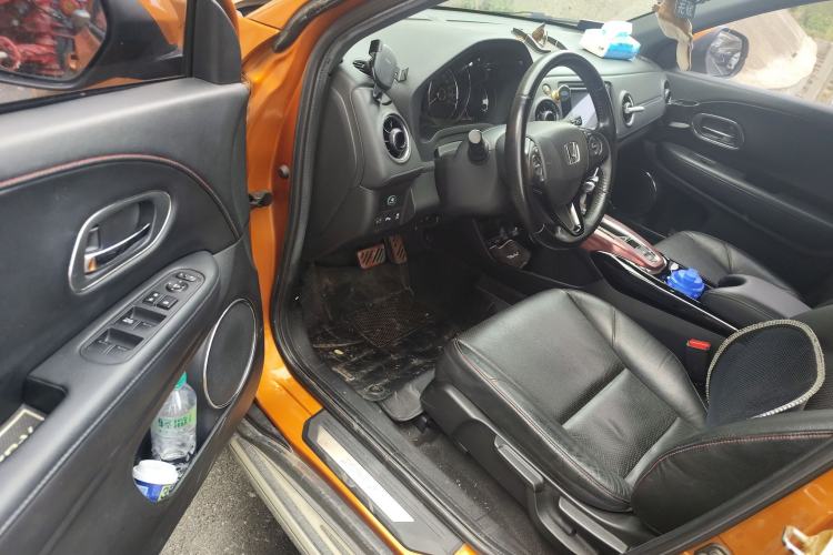 Used Honda XR-V 2015 1.8L VTi CVT Luxury Edition Driver Seat