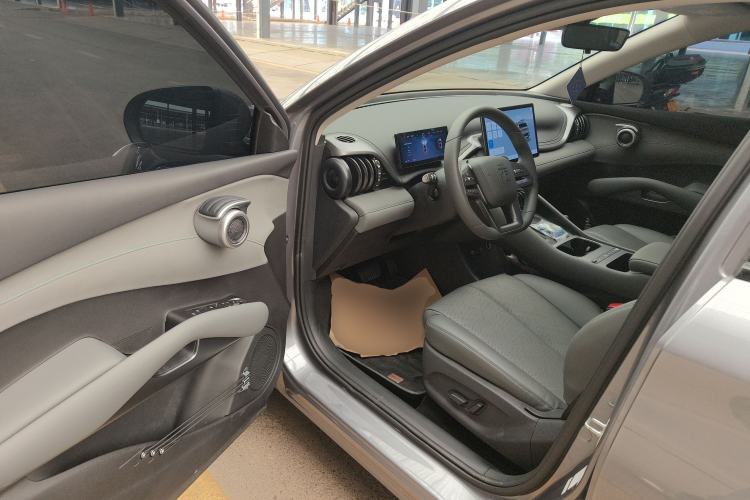 Used BYD Yuan PLUS 2025 Intelligent Driving Version 510 km Leading Edition Driver Seat