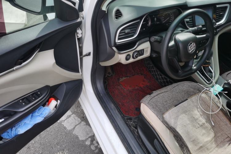 Used Buick GT 2015 15N Automatic Elite Version Driver Seat