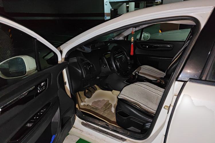 Used Citroen C-Quatre 2014 VTS Version 1.6L Manual - Premium Model Driver Seat