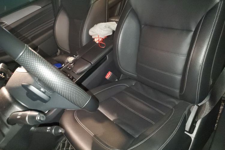 Used Mercedes-Benz GLE Coupe 2015 GLE 320 4MATIC Coupe SUV Left Front Seat