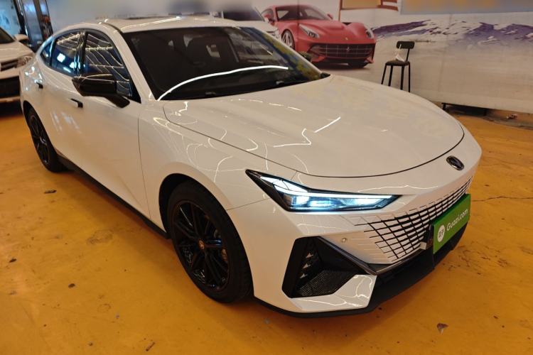 Used Changan UNI-V 2023 1.5T Premium Model