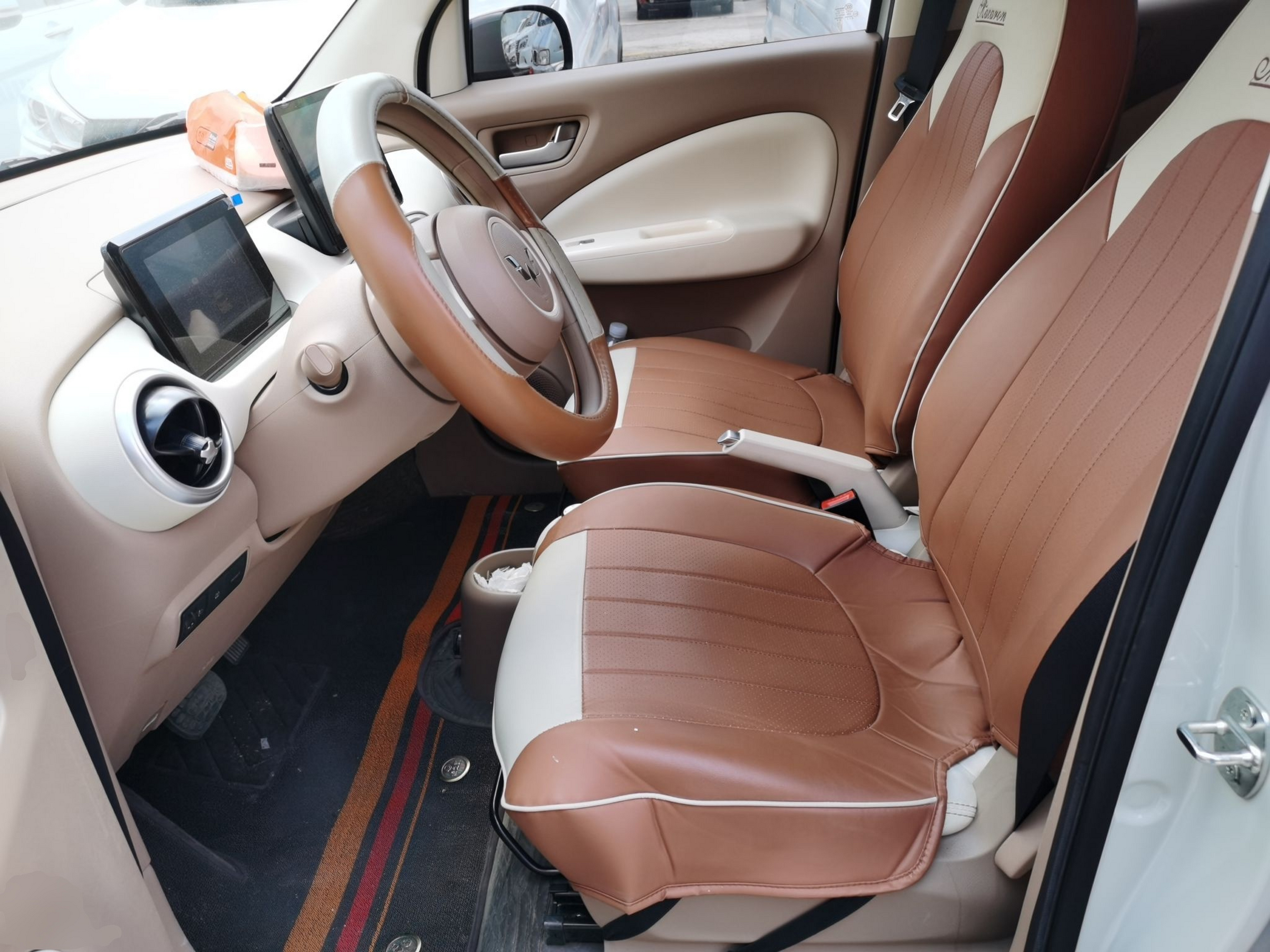 Interior delantero
