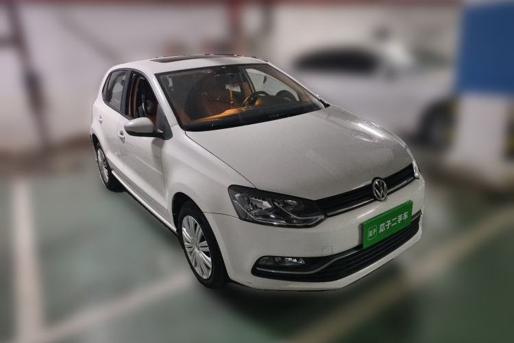 Used Volkswagen Polo 2016 1.6L Automatic Comfort Model Front Right 45 Deg