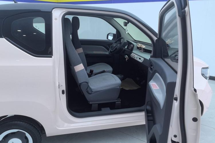 Used Wuling Hongguang MINIEV 2022 Macaron Fashion Model Lithium Iron Phosphate