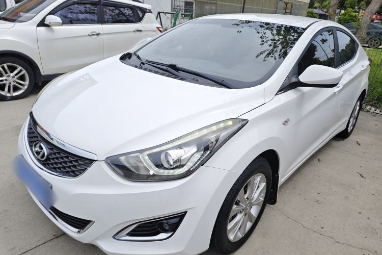 Used Hyundai Elantra (5th Generation / Langdong) 2016 1.6L Automatic Smart Version