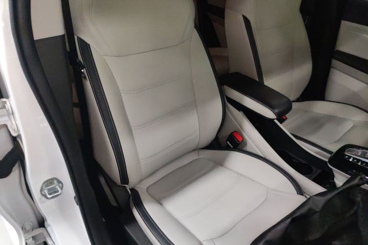 Used BYD Yuan Pro 2021 401 km Luxury Version Right Front Seat