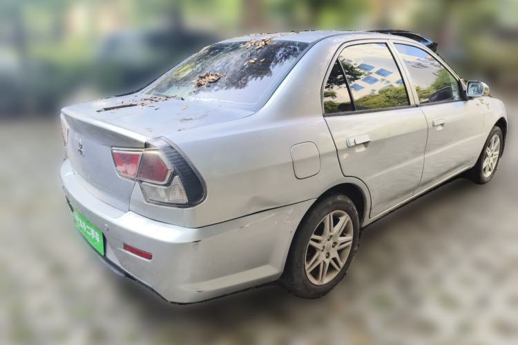 Used Soueast V3 Lingyue 2011 1.5L Manual Deluxe Edition
