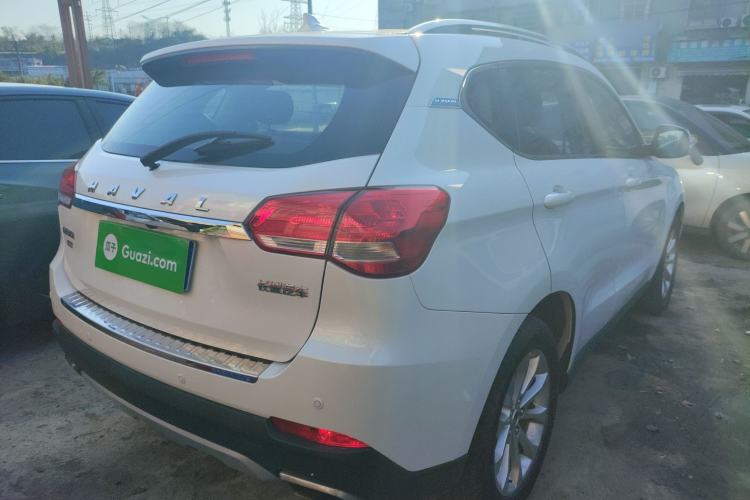 Used Haval H2 2017 Blue Label 1.5T Manual Two-Wheel Drive Luxury Model
