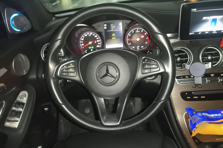 Used Mercedes-Benz GLC 2019 GLC 300 L 4MATIC Dynamic Model Steering Wheel