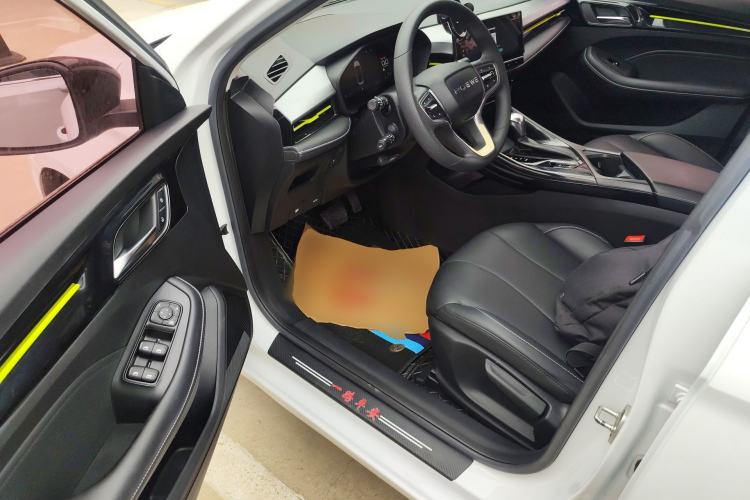 Used Roewe i5 2021 1.5L CVT Diamond Edition Driver Seat