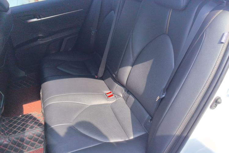 Used Toyota Camry 2019 Dual-Engine 2.5 HG Luxury Edition China VI Standard
