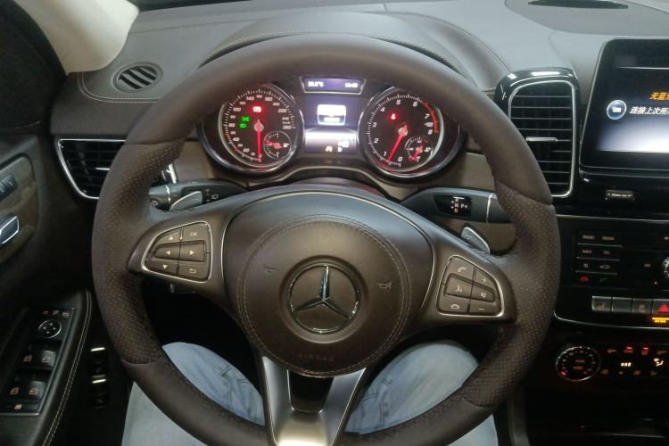 Used Mercedes-Benz GLS 2018 Refreshed GLS 400 4MATIC Dynamic Edition Steering Wheel