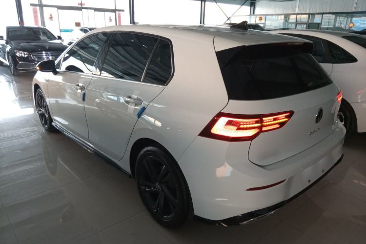 Used Volkswagen Golf 2021 280TSI DSG R-Line Exterior 2