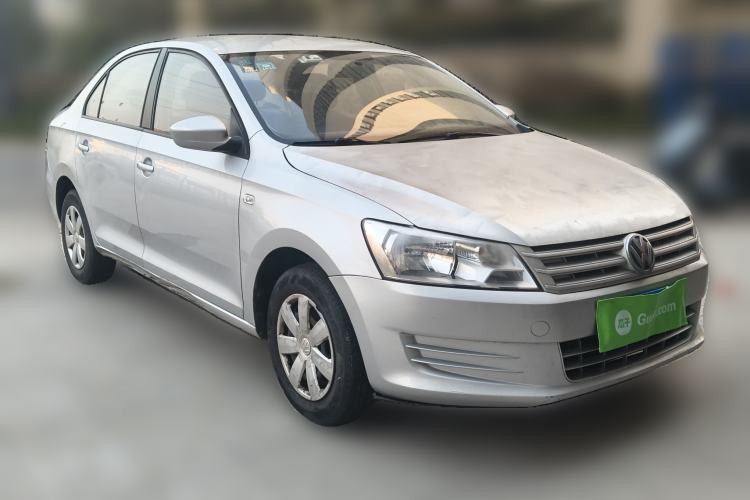 Used Volkswagen Santana 2013 1.6L Automatic Fashion Edition Front Right 45 Deg