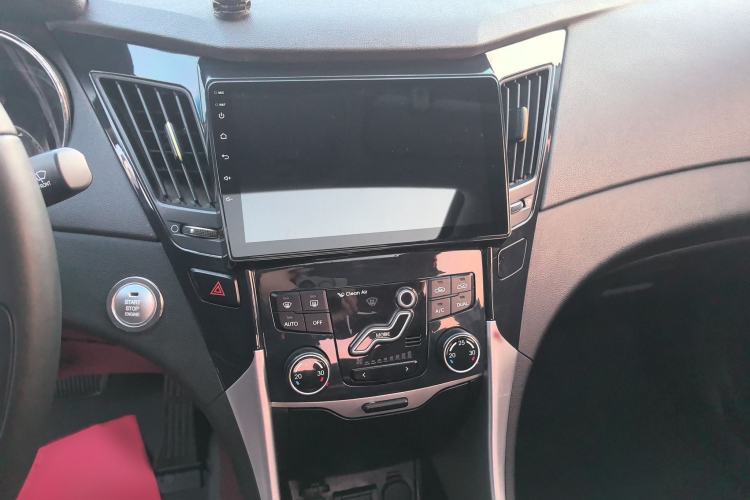 Used Hyundai Sonata 2013 2.4L Automatic Leading Edition China IV Standard
