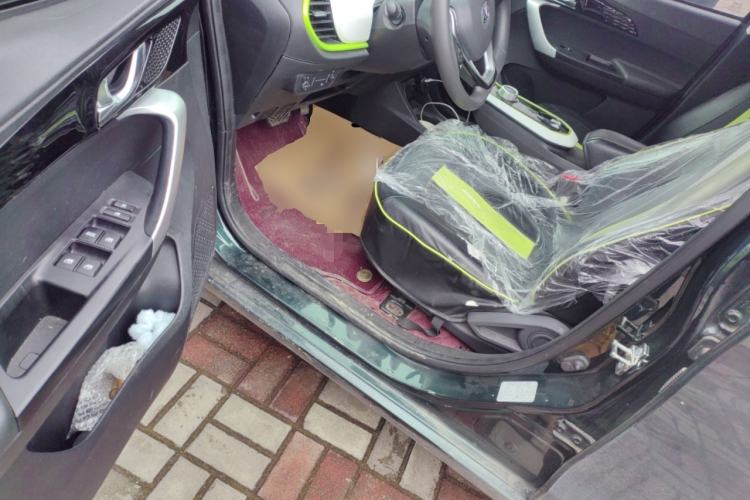 Used CHANGAN Benni E-Star 2022 Qingxin Edition Colorful Model Lithium-NMC