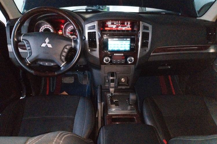 Used Mitsubishi Pajero (Parallel Import) 2019 V97 3.8L 5-Door GLS Middle East Edition
