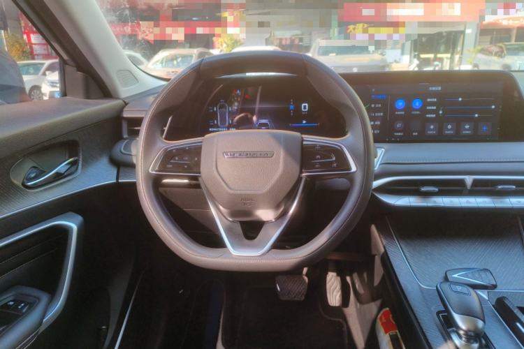 Used Venucia V 2021 260T Idol Edition
