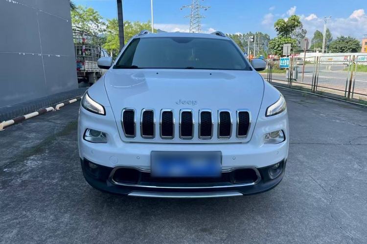 Used Jeep Cherokee 2016 2.4L Professional Smart Version