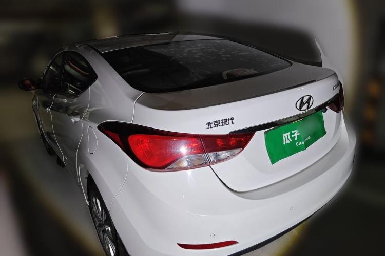 Used Hyundai Elantra (5th Generation / Langdong) 2016 1.6L Automatic Smart Version