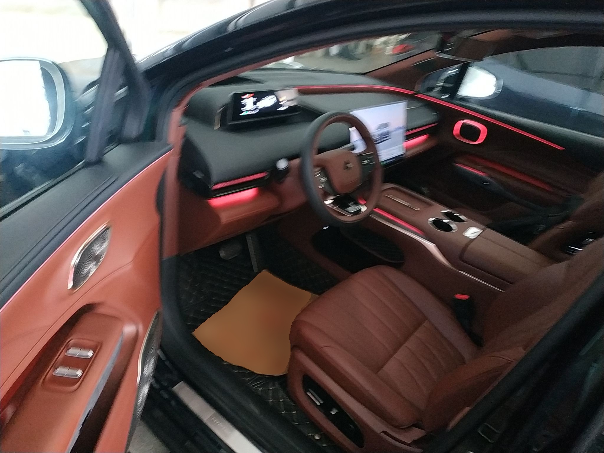 المقاعد الأمامية داخل السيارة