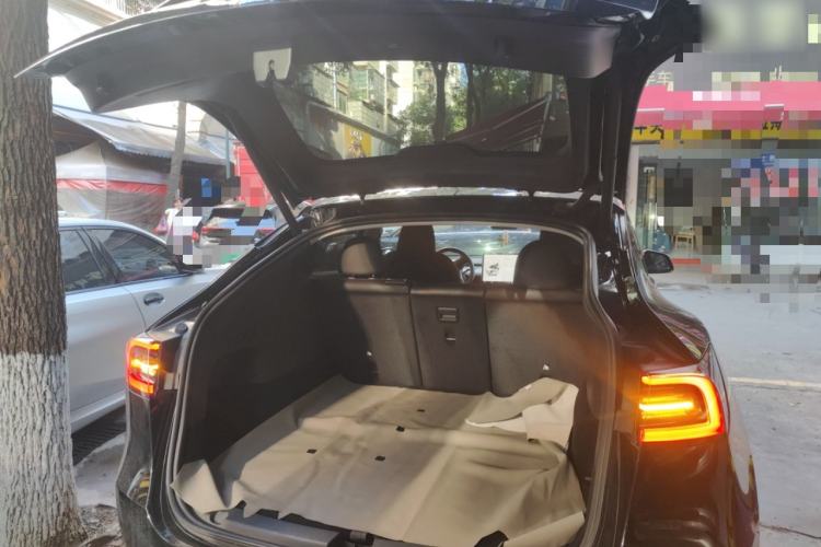 Used Tesla Model Y 2023 Rear-Wheel-Drive Version