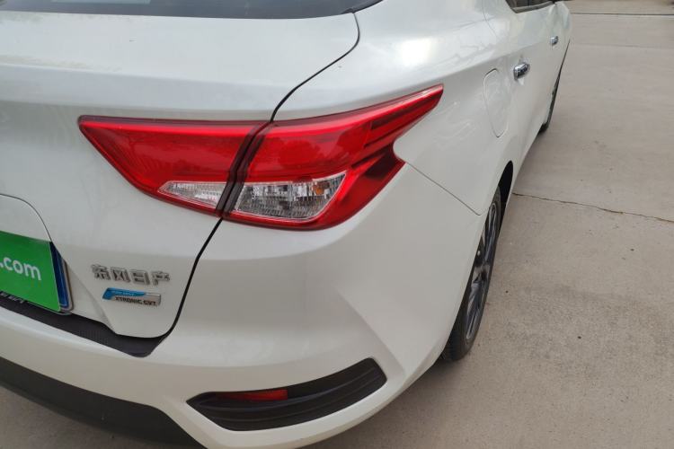 Used Nissan Lannia 2016 1.6L CVT Smart Cool Edition Exterior 3