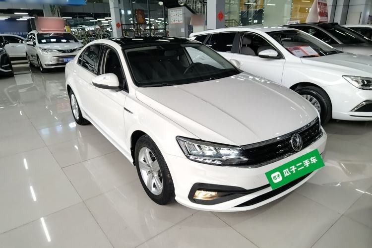 Used Volkswagen Lamando 2019 230TSI DSG Vision Edition China VI Standard Front Right 45 Deg