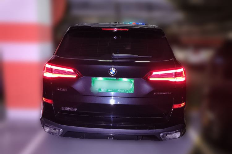 Used BMW X5 2022 xDrive 30Li Luxury M Sport Package
