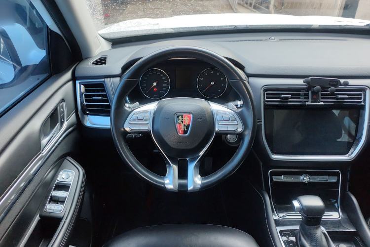 Used Roewe RX8 2019 30T Two-Wheel Drive Supreme Flagship Edition
