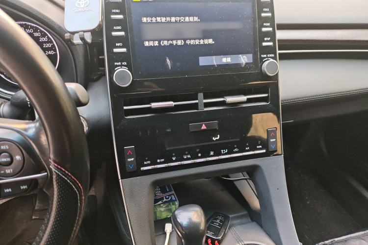 Used Toyota Avalon 2019 2.0L XLE Premium Edition China VI Audio And AC Panel