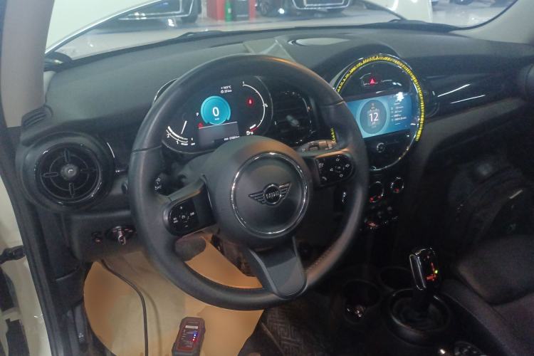 Used MINI MINI 2022 1.5T COOPER Artist