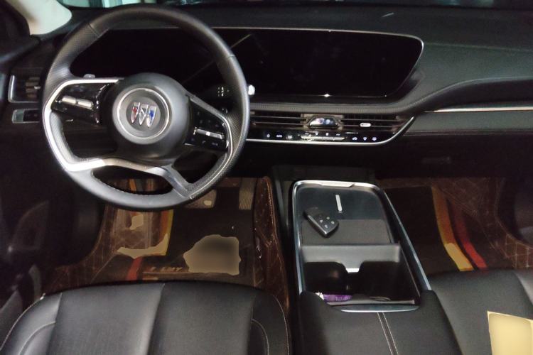 Used Buick LaCrosse 2023 28T Enjoyment Edition Center Console