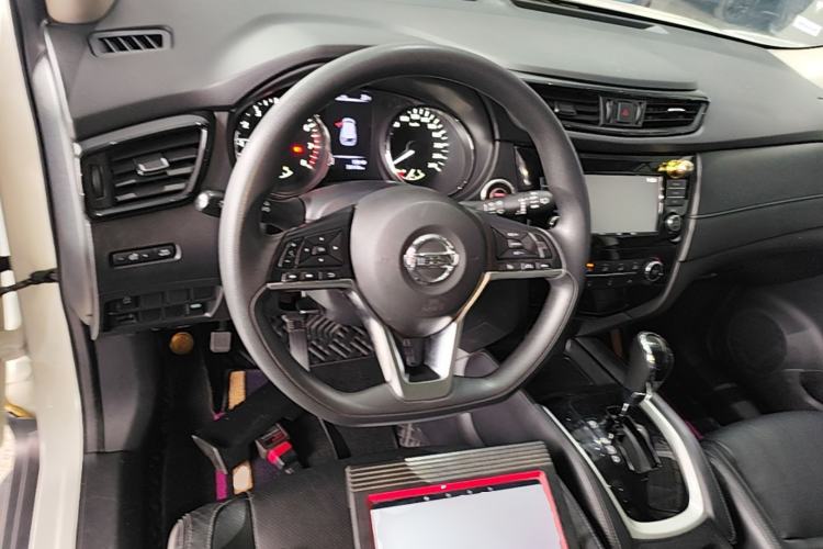 Used Nissan X-Trail 2017 2.0L CVT Comfort Edition 2WD Steering Wheel