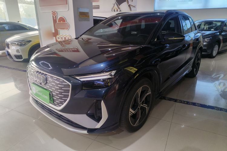 Used Audi Q4 e-tron 2024 40 e-tron Boundary Edition in Midnight Blue