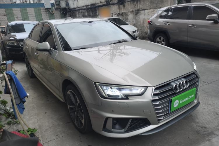 Used Audi A4L 2019 40 TFSI Fashion Edition China VI Emission Standard