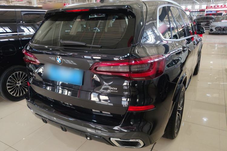 Used BMW X5 2020 xDrive30i M Sport Package Rear Right 45 Deg