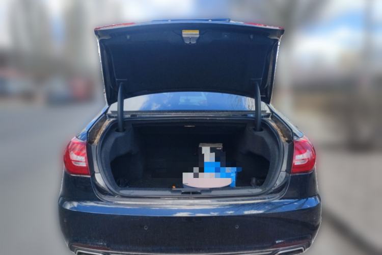 Used Hongqi H7 2018 2.0T Elite Edition Trunk