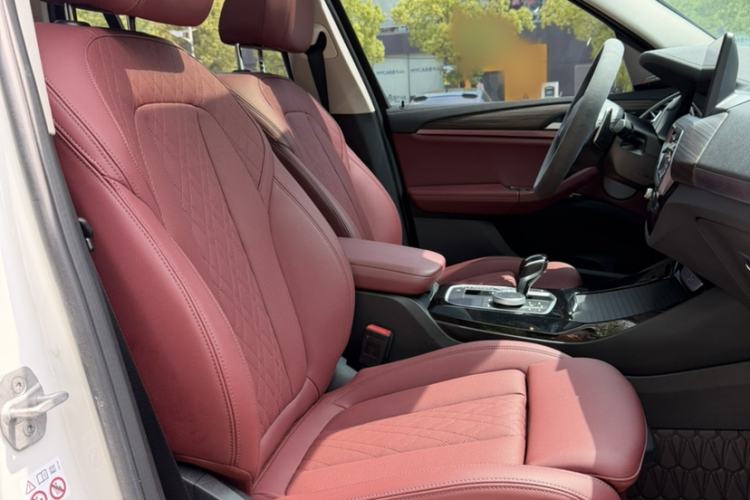 Used BMW X3 2022 xDrive30i Luxury Model M Night Sky Package Interior 2