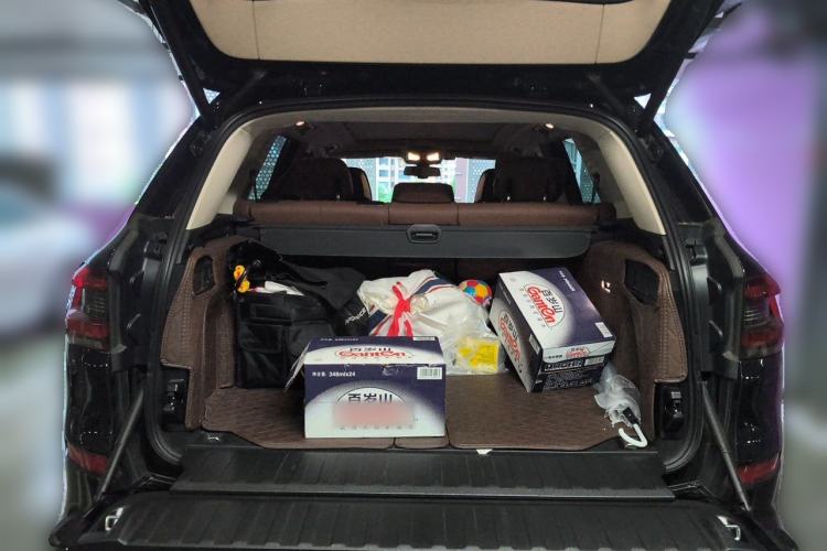 Used BMW X5 2021 xDrive40i Luxury Model with M Sport Package