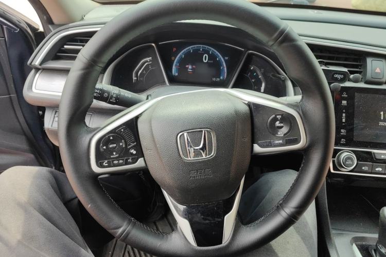 Used Honda Civic 2016 220TURBO CVT Luxury Edition
