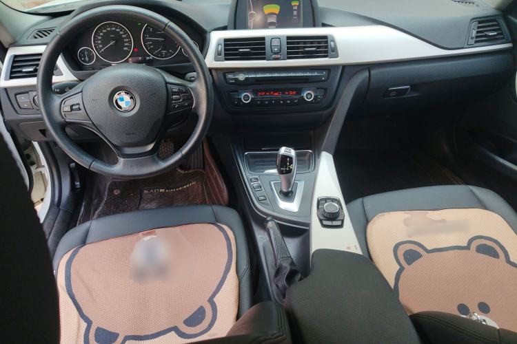 Used BMW 3 Series 2014 320Li Fashion Model Center Console