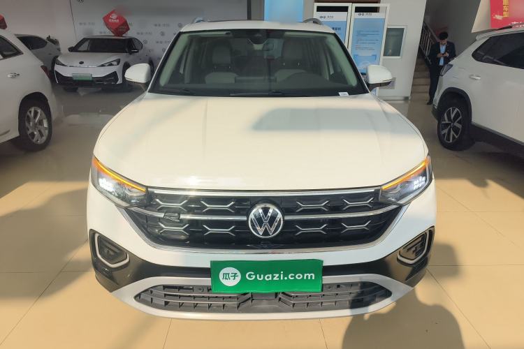 Used Volkswagen Tayron 2023 300TSI Two-Wheel-Drive Luxury Plus Advanced Edition
