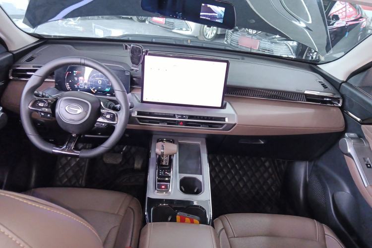 Used GAC Trumpchi GS4 2024 MAX 1.5T Flagship Edition Center Console