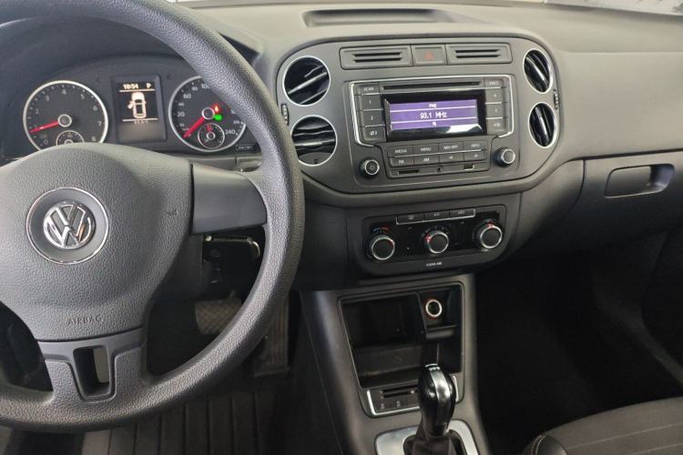 Used Volkswagen Tiguan L 2016 280TSI Automatic Two-Wheel-Drive Silk Road Style Edition
