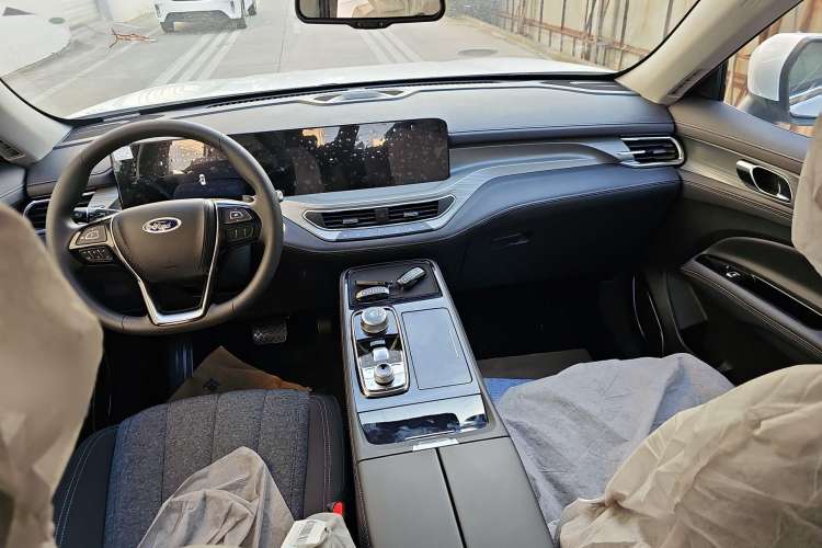 Used Ford Equator 2023 EcoBoost 225 Titanium 6-Seater