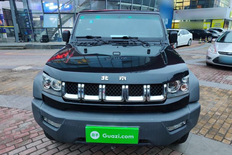 Used BAIC Off-Road BJ40 2016 40L 2.0T Manual Two-Wheel Drive Luxury Edition